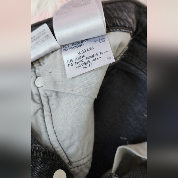 Levis 501 Original Cropped High Rise Jeans - Women's 30x26 - Black Washed - NEW - Picture 8 of 12